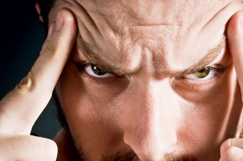Pravočasno prepoznajte možnost napada migrene in premerno ukrepajte. Počivajte. (foto: Shutterstock.com)