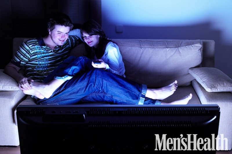 Skupaj glejta erotične filme (foto: Shutterstock.com)