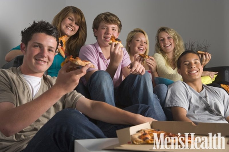 Telebansko hranjenje (foto: Shutterstock.com)
