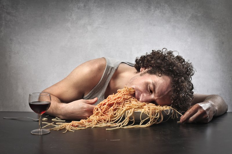  Kako veste, kdaj nehati jesti? (foto: Shutterstock.com)
