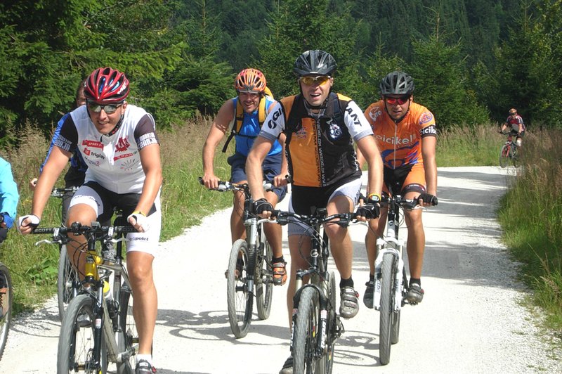 Lani se je prireditve udeležilo čez 1.200 kolesarjev. (foto: www.bikeride.si)