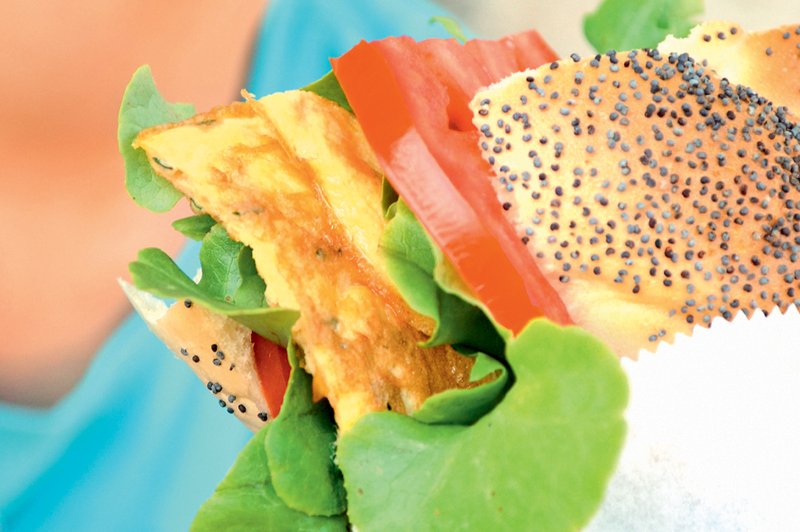 Zeleni ponedeljek predlaga pisani zelenjavni sendvič za šolarja (foto: Luka Arnuš)