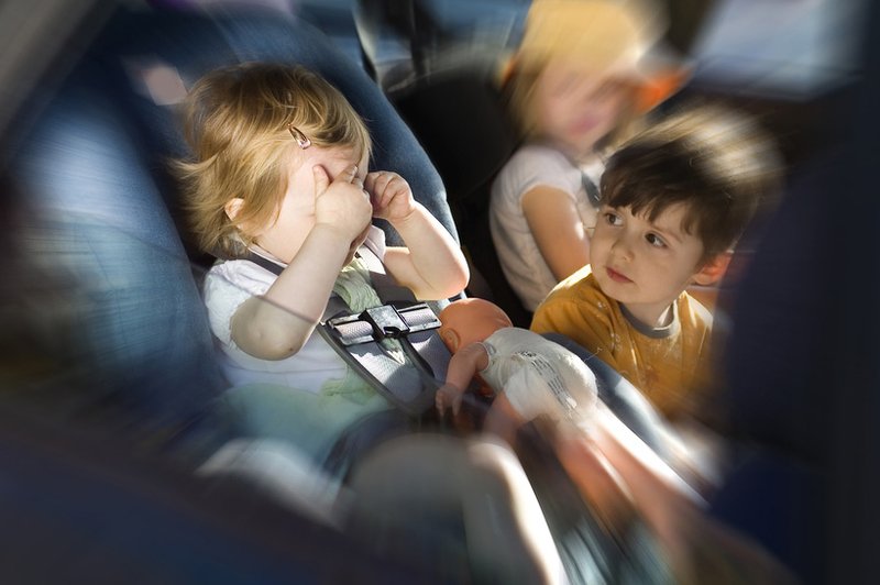 Potovalna slabost in otroci (foto: Shutterstock.com)