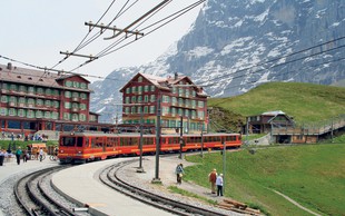 Jungfraubahn – 100 let znamenite železniške postaje v Bernskih Alpah