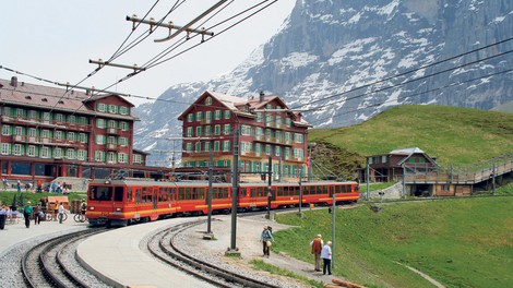 Jungfraubahn – 100 let znamenite železniške postaje v Bernskih Alpah