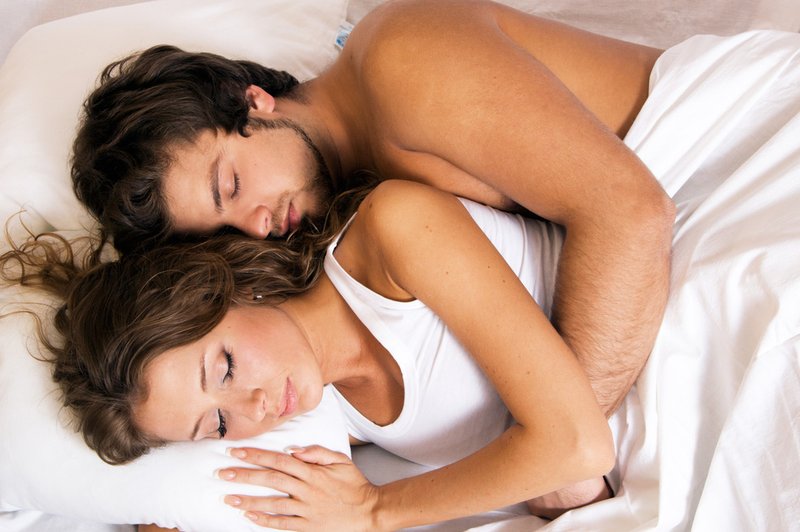 Kaj pomenijo sanje o seksu z nekom, ki ni vaš partner? (foto: Shutterstock.com)