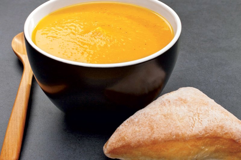 Korenčkova juha z ingverjem (foto: Shutterstock)