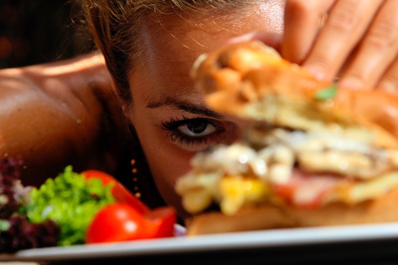 Kako nadzorovati hrepenenje po hrani? (foto: Shutterstock.com)