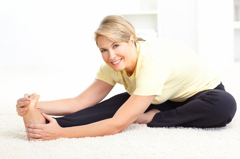 Joga - preventiva in pomoč pri osteoporozi (foto: Shutterstock.com)