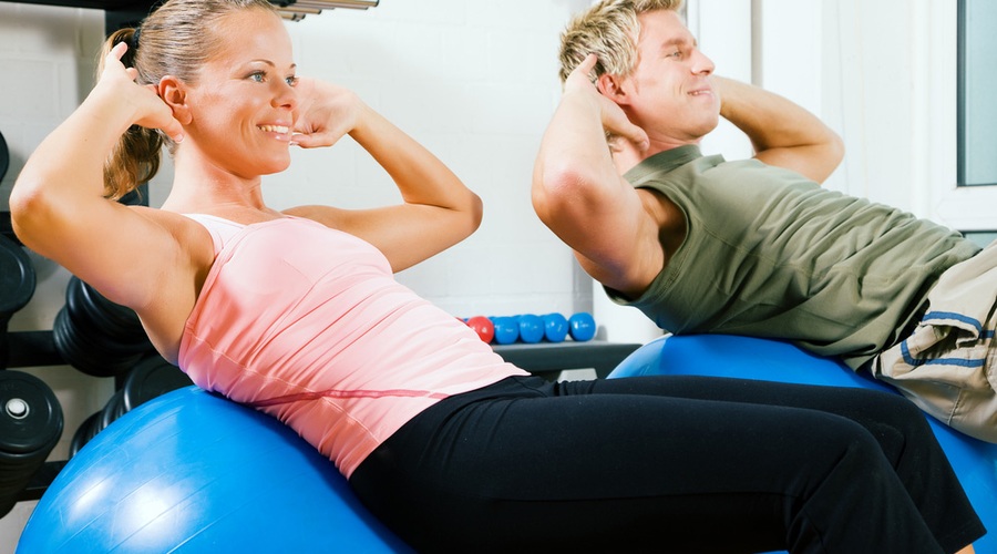 Trening z žogo - za povečanje mišične moči (foto: Grega Gulin)