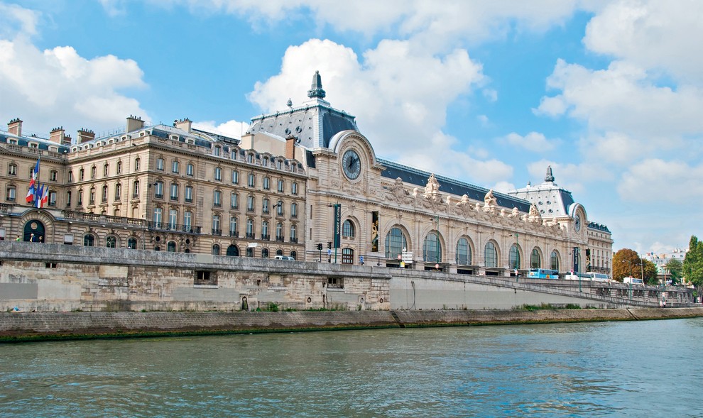 d'Orsay, Pariz, Francija Narodni muzej Francije, ki je v zgradbi nekdanje pariške železniške postaje Gare d'Orsay, predstavlja v glavnem francosko …