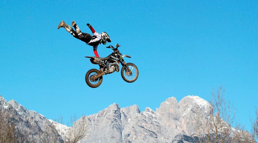 Matej Cesak - čudežni deček na motorju (foto: Promocijski material | Masters of Dirt)