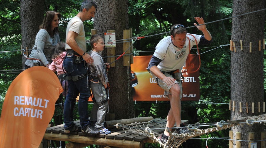 Renault Captur, pustolovski park Postojna in vi (foto: Promocijski material)