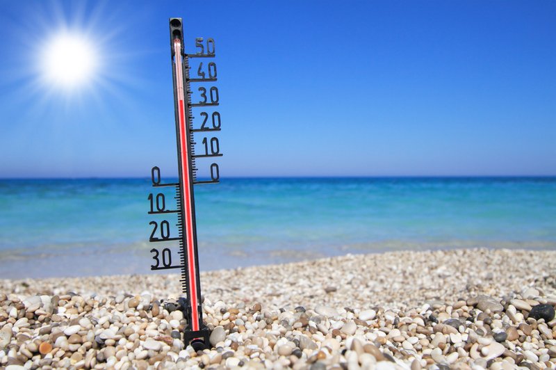 Najbolj pogoste posledice vročine so kolaps, toplotna izčrpanost, sončarica, krči in toplotni udar. (foto: Shutterstock.com)