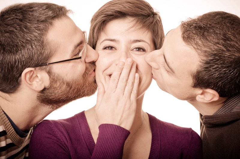 Poliamorija - ljubiti dve različni osebi hkrati (foto: Shutterstock.com)