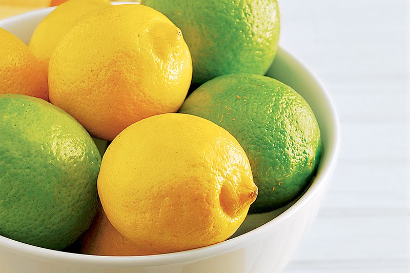 Začnite dan z limono (foto: Shutterstock.com)