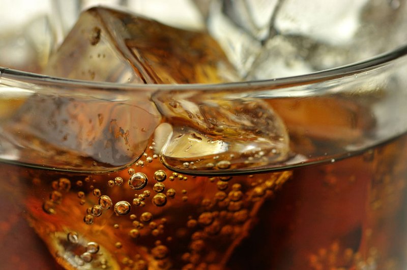 Ali gazirane pijače res povzročajo raka? (foto: Shutterstock.com)