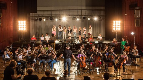 Superhearo orchestra – mladi talenti v Telekomovi jesenski kampanji
