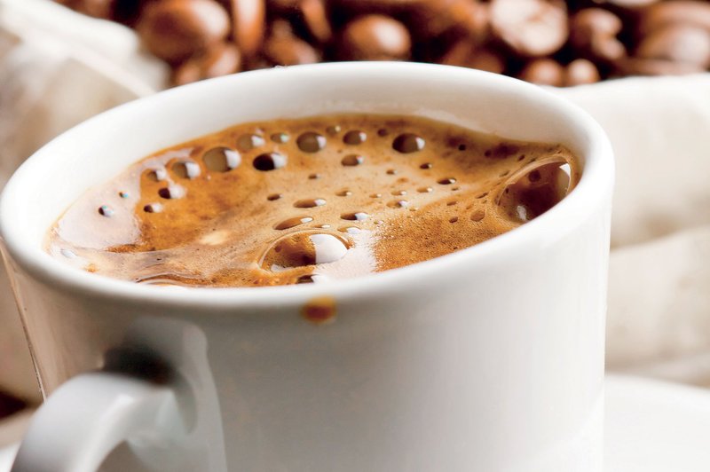 Ali pitje kave lahko pomaga pri hujšanju? (foto: Shutterstock.com)