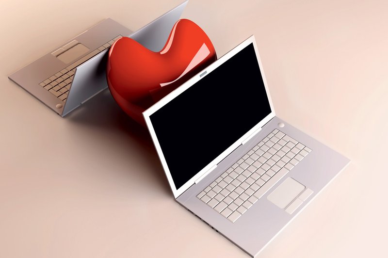 Ljubezen na delovnem mestu (foto: Shutterstock.com)