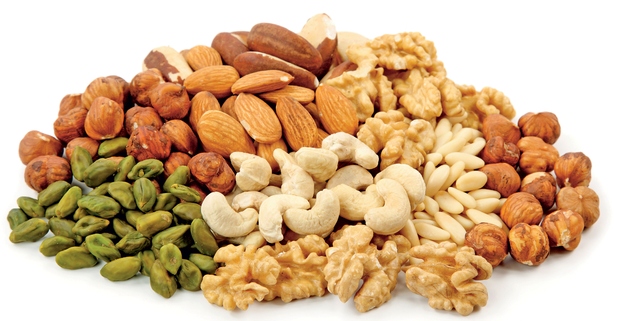 OREŠČKI IN SEMENA Surovi, nesoljeni oreščki in semena so odličen vir zdravih maščob, beljakovin in maščob, pripomorejo pa tudi k …
