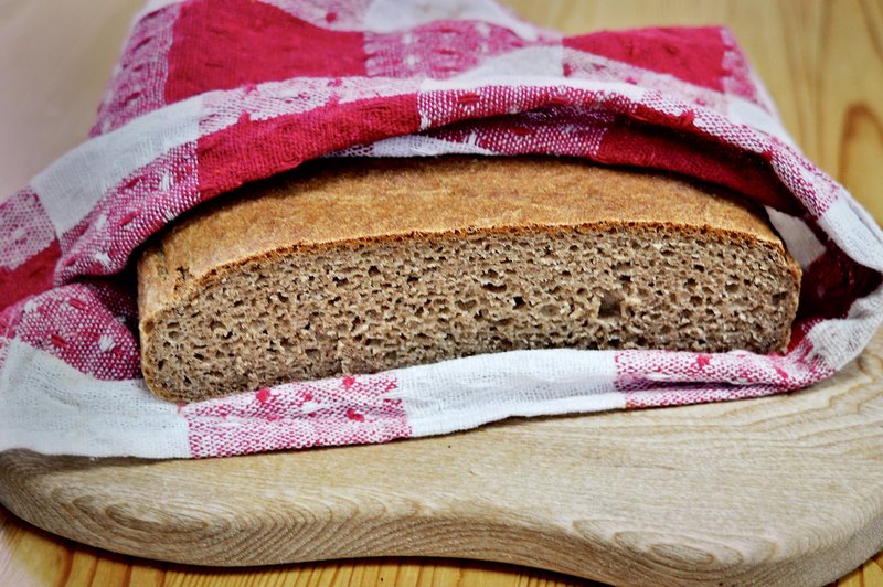 Recept za najslajši, doma pečeni kruh (foto: Črt Butul in Mateja Tea Dereani)