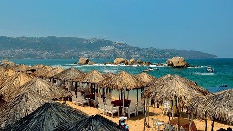 Acapulco, sanjski mehiški zaliv ob tihem oceanu