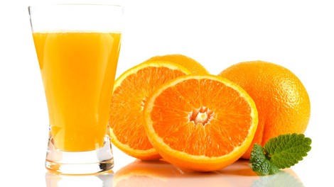 Poznate razliko med sadnim sokom, nektarjem in brezalkoholno pijačo?