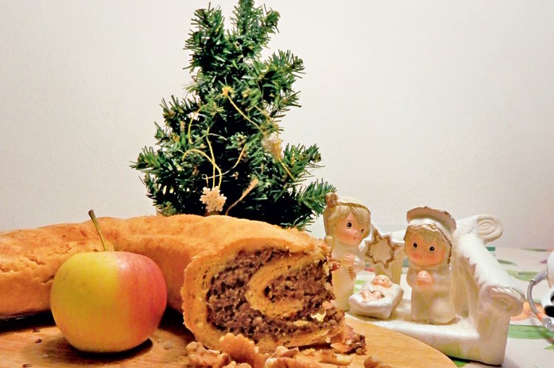 Zdrava tradicionalna božična peka (foto: Osebni arhiv | Lucija Šušteršič Grah)