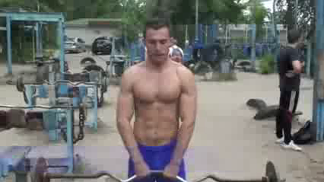 Ukrajinski fitnes, kjer se kujejo pravi moški