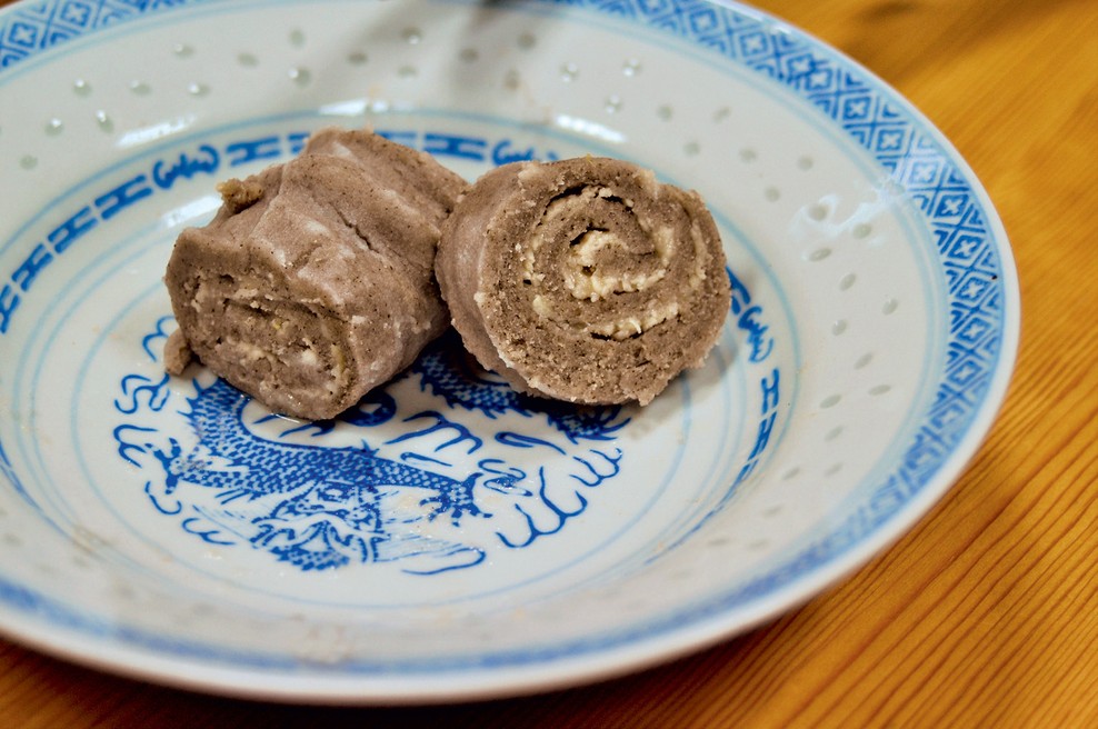 RECEPT: Ajdov štrukelj z veganskim sirom in meto (foto: Mateja Tea Dereani)