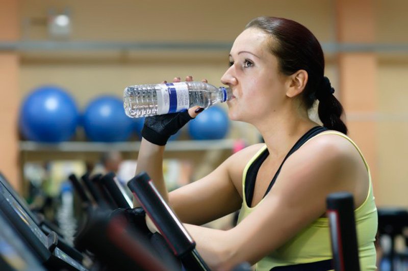 Koliko tekočine potrebujemo med vadbo? (foto: Profimedia)