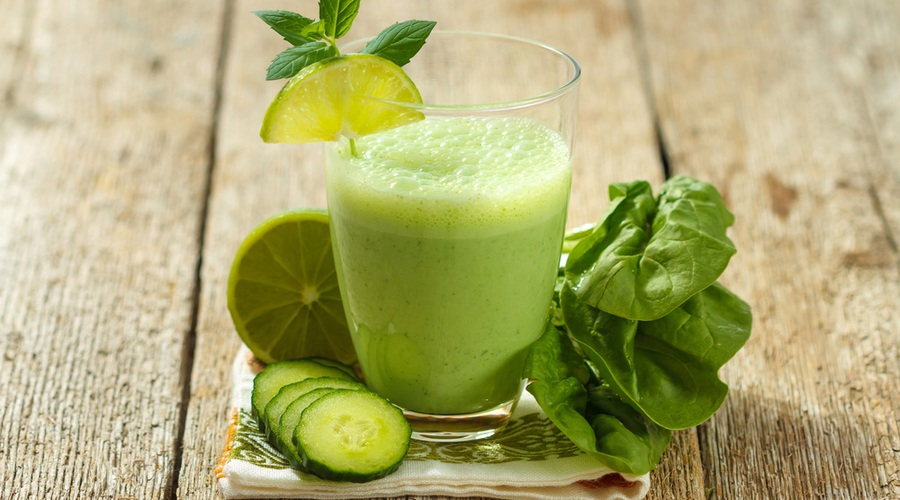 Zeleni smoothie - energija za ves dan (foto: Shutterstock.com)