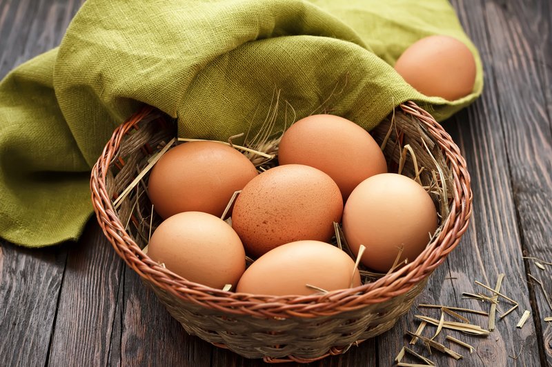Jajca - bi jih morali črtati z jedilnika? (foto: Shutterstock.com)