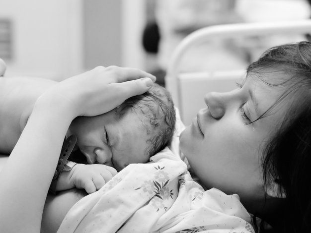 Porod doma je udoben, a priporočljiv le za zdrave nosečnice - Foto: Shutterstock.com