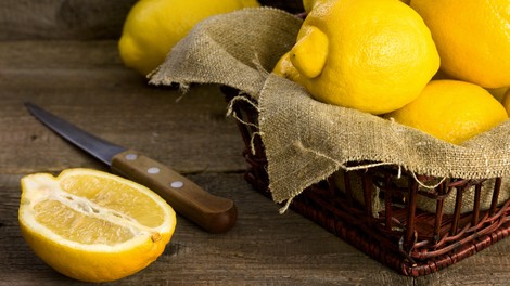 7 načinov, kako limono uporabiti kot zdravilo