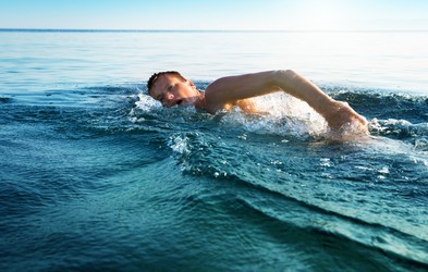 Plavanje - čudovita poletna aktivnost, ki krepi celo telo