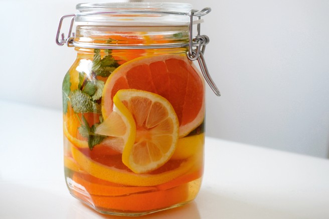 Recept: Citrusna detoks voda