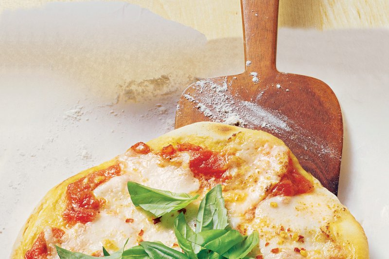 Pica Margherita: Hrustljavo testo s paradižniki in sirom (foto: stockfood photo)