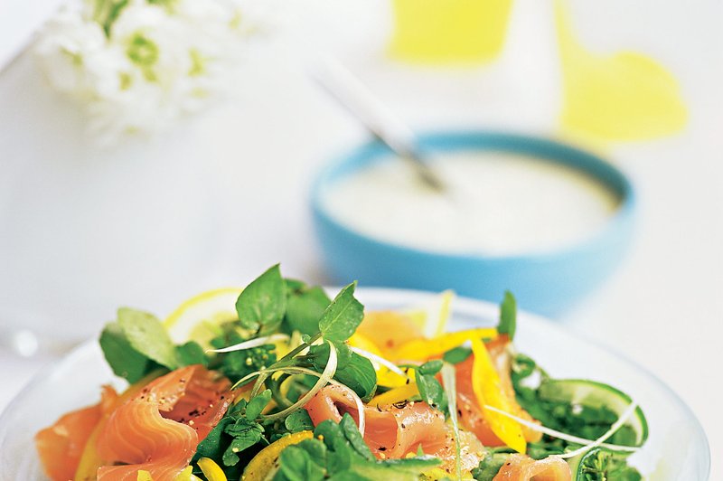 Predlog za okusen obrok: Fina lososova solata (foto: revija lisa)