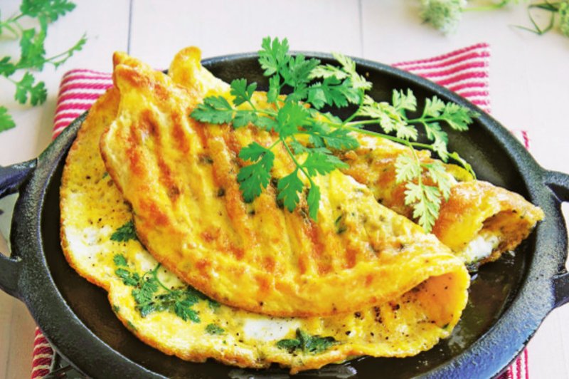 Recept: Zeliščna omleta (foto: Arhiv revije Lisa)