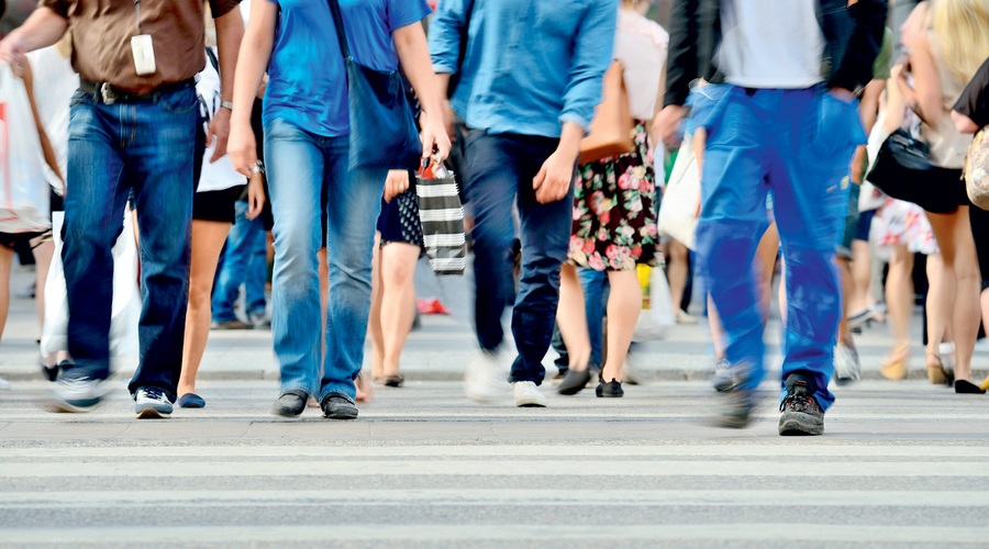 Zakaj vas skrbi kaj bodo rekli drugi? (foto: shutterstock)