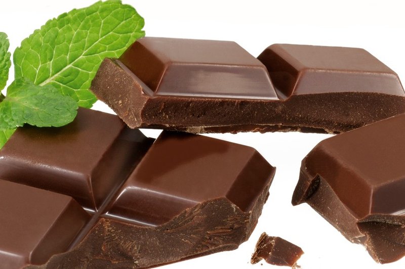 Recept: Zdravo sladkanje - z meto in koščki čokolade (foto: Profimedia)
