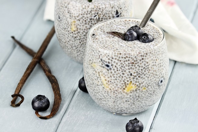 Bananin puding s kokosom in chia semeni
