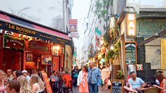 Romantični Pariz je eno najbolj obiskanih mest na svetu