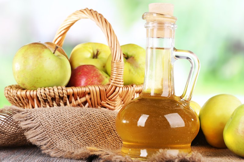 Krepčilni napitek z jabolčnim kisom (foto: Shutterstock.com)