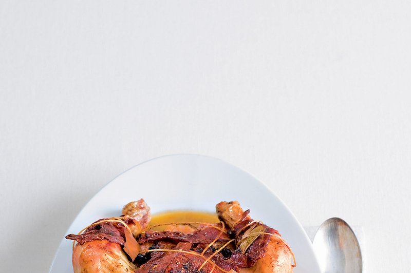 Pečen piščanec (foto: revija Čarovnija Okusa)