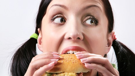 Čustveno hranjenje - zakaj in kako prenehati?