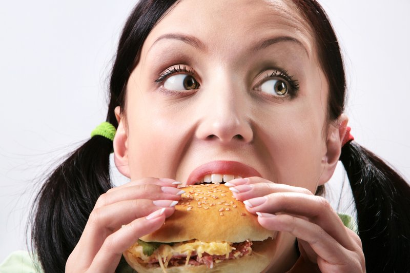 Čustveno hranjenje - zakaj in kako prenehati? (foto: Shutterstock.com)