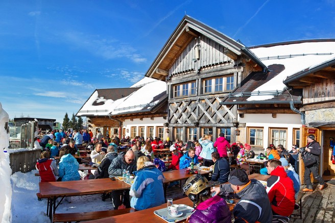Smučarski center Cerkno pričenja z obratovanjem